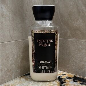 Bath & Body Works Into the Night Body Lotion